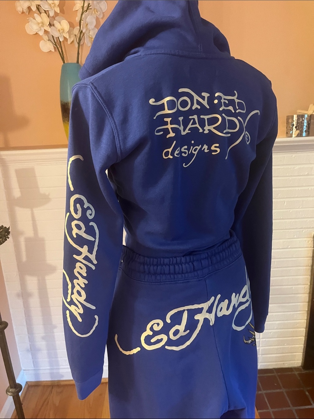 Ed Hardy Crop Hoodie/Matching Pants - Picture 6 of 10